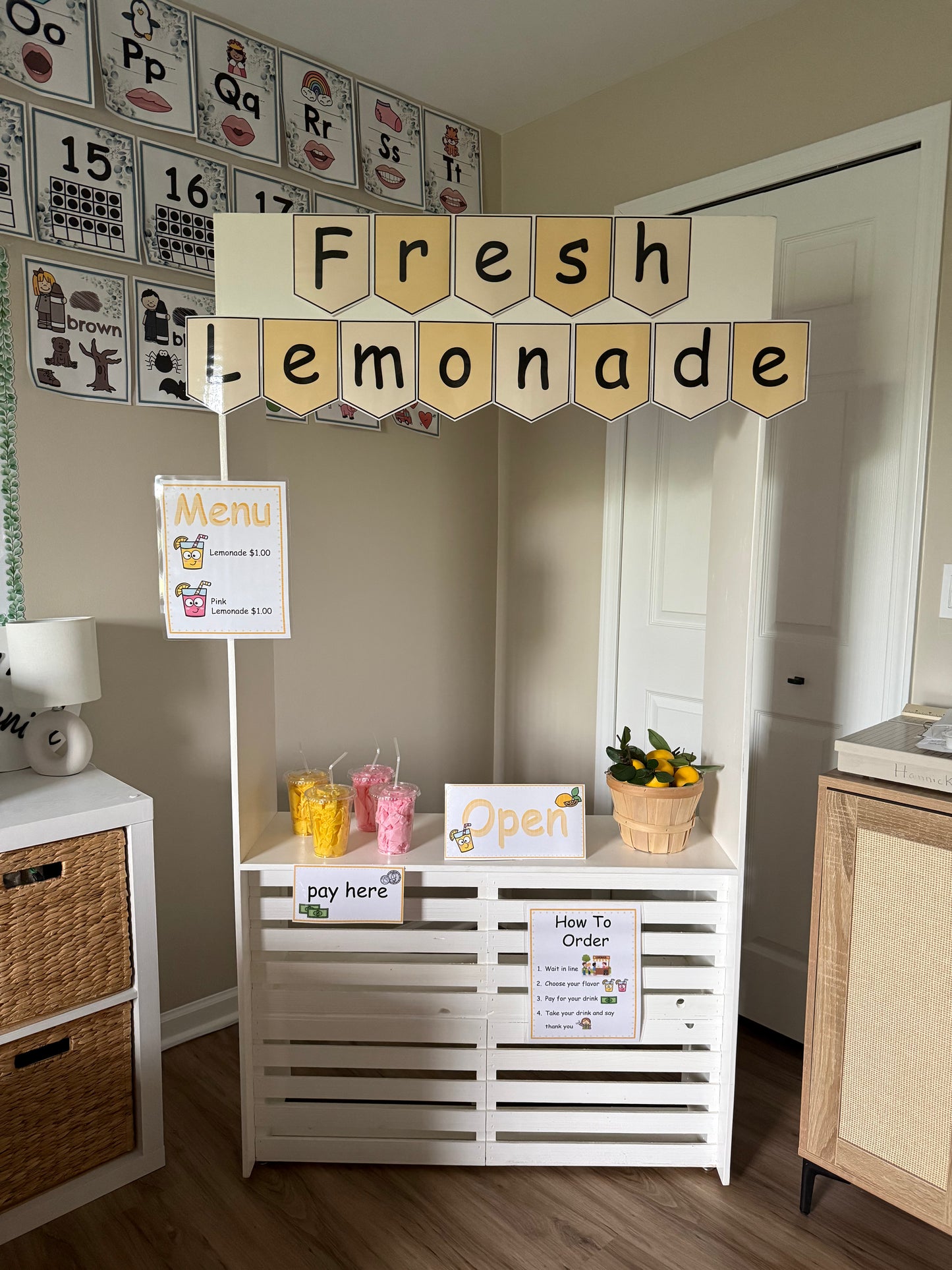 Lemonade Stand - Dramatic Play Center